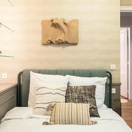 아파트 Design - Eiffel Tower -lux -3bds 6p-dreamy